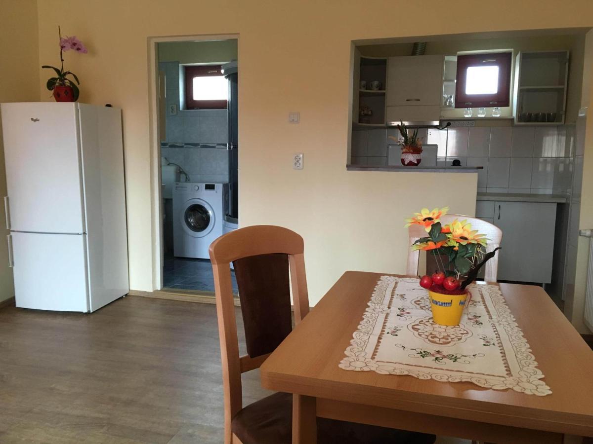 Apartament Bicsak Apartman Joseni Zewnętrze zdjęcie